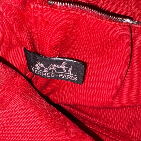 RED HERMÈS TOTE Deauville PM - Picture 13 of 17